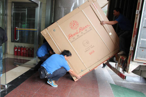 上安乡钢琴贵重工艺品无忧运